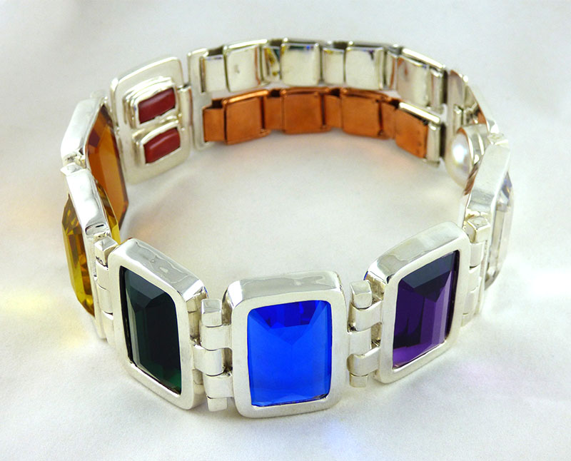 quartz crystal healing jewelry