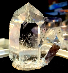 quartz crystals lab grown
